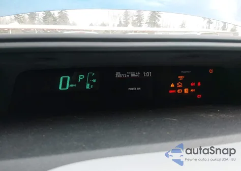 2012 Toyota Prius C Three из США, поврежденный, VIN JTDKDTB33C1003642